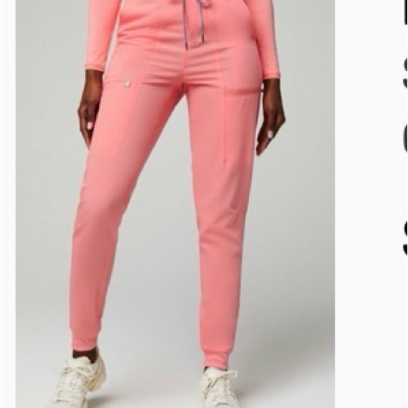 Fabletics Coral Scrub Set - Picture 2 of 5